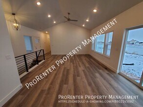 233 Clair Pl in Clearfield, UT - Building Photo - Building Photo