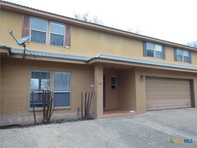 property at 1641 Kuehler Ave