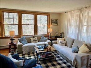 2 Valley Rd in Washington, CT - Building Photo - Building Photo