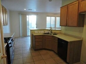 9432 Santana Siesta Ave in Las Vegas, NV - Foto de edificio - Building Photo