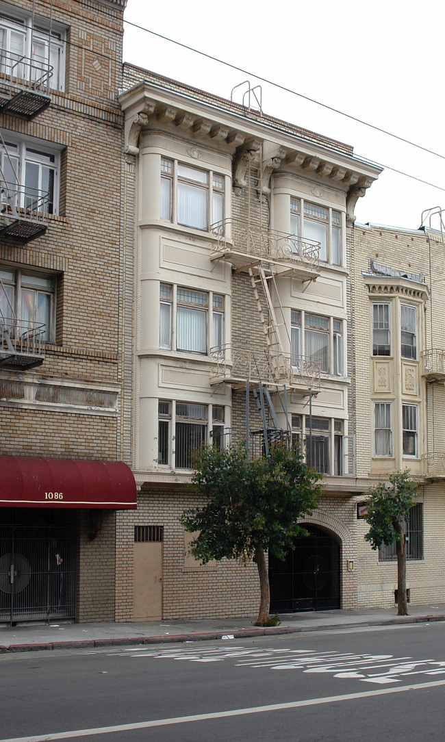 Postdale Apartments in San Francisco, CA - Building Photo - Building Photo