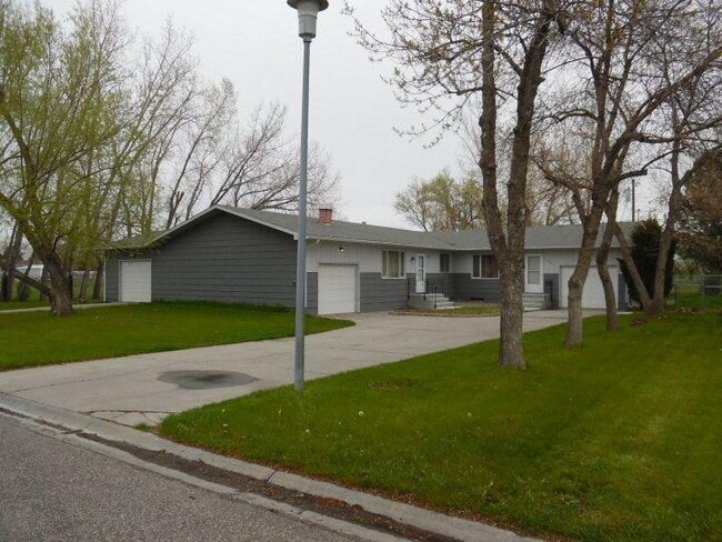 property at 1249 Reece Dr