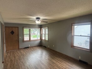 2508 Avenue H in Council Bluffs, IA - Building Photo - Building Photo