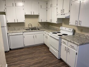 2618 Old Bainbridge Rd in Tallahassee, FL - Building Photo - Building Photo