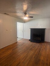 2851 Reservoir Ln in Redding, CA - Building Photo - Building Photo