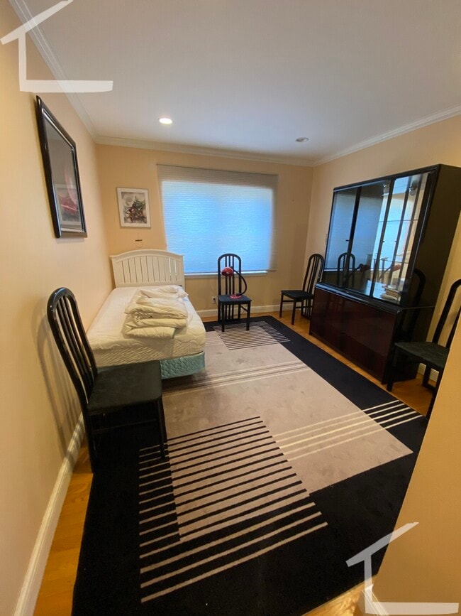 property at 204 Lake Shore Rd