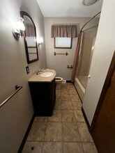 817 N Rogers Ave, Unit B in Endicott, NY - Building Photo - Building Photo