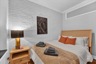 346 E 18th St in New York, NY - Building Photo - Building Photo