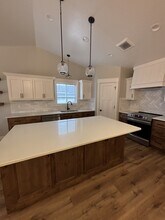 696 Regency Ln in Idaho Falls, ID - Building Photo - Building Photo