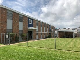 Galveston AM in Galveston, TX - Building Photo