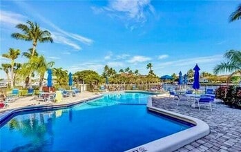 400 N Federal Hwy in Deerfield Beach, FL - Building Photo - Building Photo