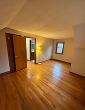 683 Station Rd in Amherst, MA - Building Photo - Building Photo