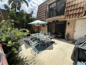 246 Charter Way in West Palm Beach, FL - Building Photo - Building Photo