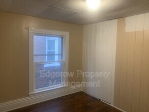 1327 Jefferson Ave SE in Grand Rapids, MI - Foto de edificio - Building Photo