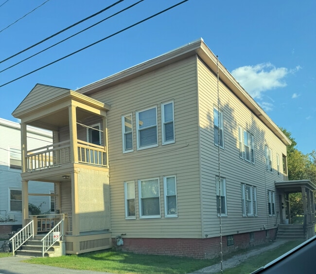 151 Walnut St, Unit Second floor front
