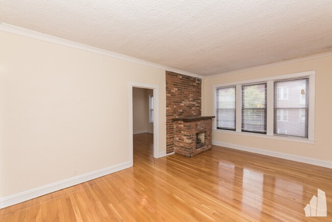 3519 N Racine Ave, Unit # 0E2 in Chicago, IL - Foto de edificio - Building Photo