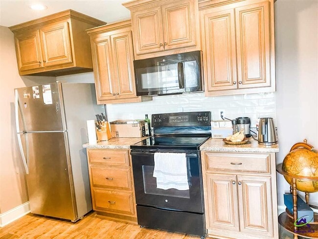 102 Tudor Pl in Warner Robins, GA - Building Photo - Building Photo