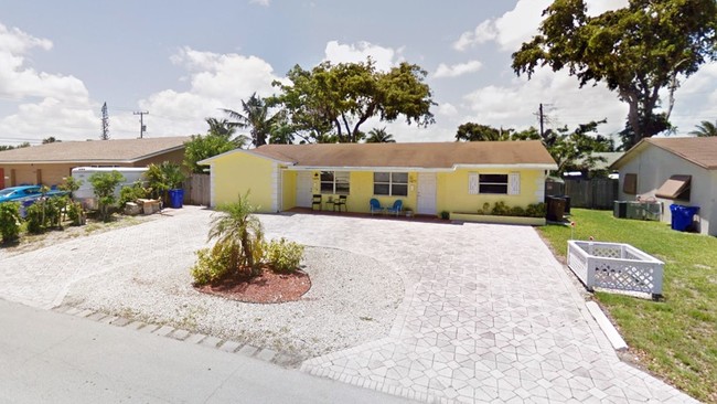 1477 SE 4th Ave in Deerfield Beach, FL - Building Photo - Other