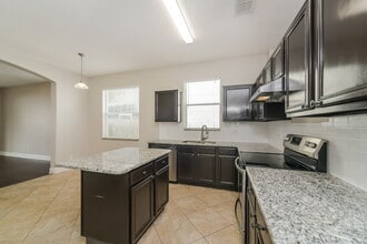 14677 Kristenright Ln in Orlando, FL - Building Photo - Building Photo