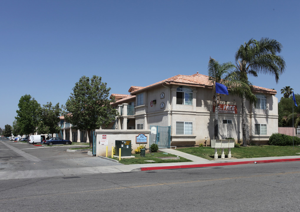 Perris Villas in Perris, CA - Building Photo