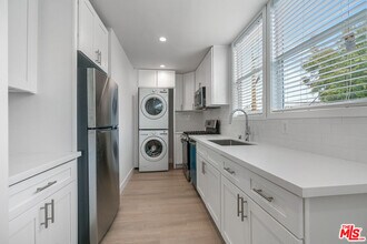 144 N Swall Dr in Beverly Hills, CA - Building Photo - Building Photo