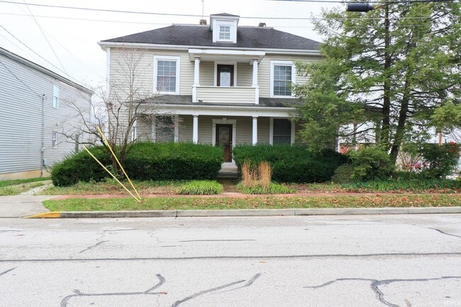 property at 207 E 4th St