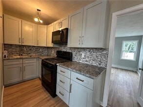 1 Rosemary St in Cranston, RI - Building Photo - Building Photo