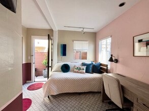 726 Palm Dr in Hermosa Beach, CA - Foto de edificio - Building Photo