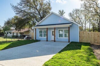 3005 Blackjack Ln in Granbury, TX - Building Photo - Building Photo