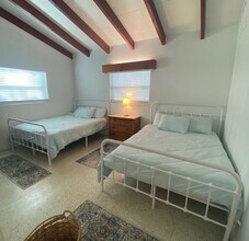 19986 E Pennsylvania Ave in Dunnellon, FL - Foto de edificio - Building Photo