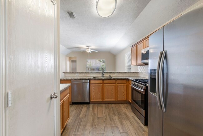 31 Bark Bend Pl in The Woodlands, TX - Building Photo - Building Photo