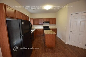 2070 Stonebrook Dr in Austell, GA - Building Photo - Building Photo