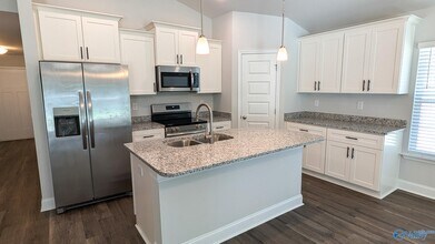 246 Poppy Trl in Meridianville, AL - Building Photo - Building Photo