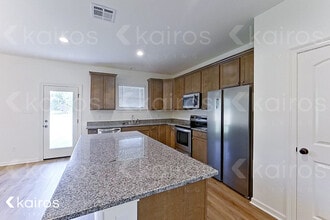 100 Teddy Ln in Lafayette, LA - Building Photo - Building Photo