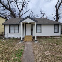 6810 Bleker St in Houston, TX - Building Photo