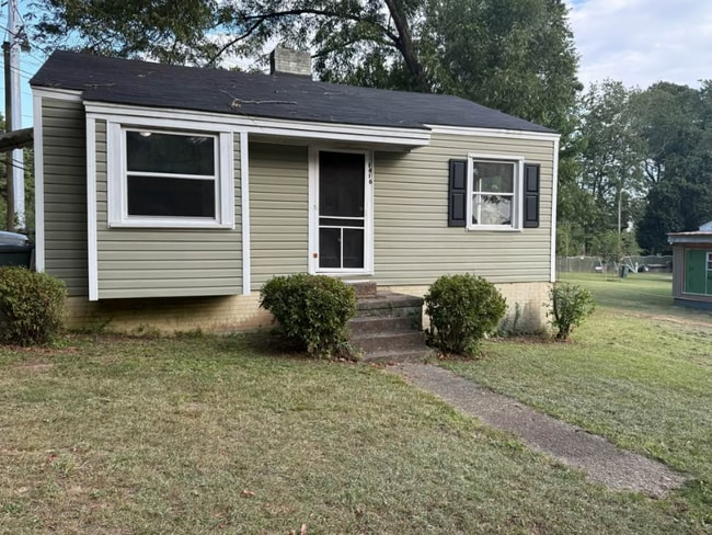 property at 4416 Mountain Dr