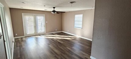 2532 Ryan Ave in Fort Worth, TX - Building Photo - Building Photo