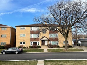 4934 Harold Ave in Schiller Park, IL - Building Photo - Building Photo