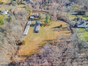 111 King George Rd in Warren, NJ - Building Photo - Building Photo