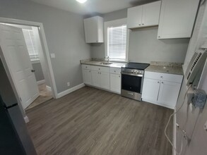 1005 E Columbus Dr in Tampa, FL - Foto de edificio - Building Photo