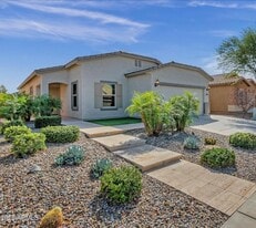 10807 W El Cortez Pl in Peoria, AZ - Building Photo