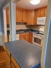 11 Rambling Brook Ln in Glastonbury, CT - Building Photo - Building Photo