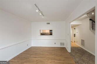 9070 Cobbler Ct in Roswell, GA - Building Photo - Building Photo