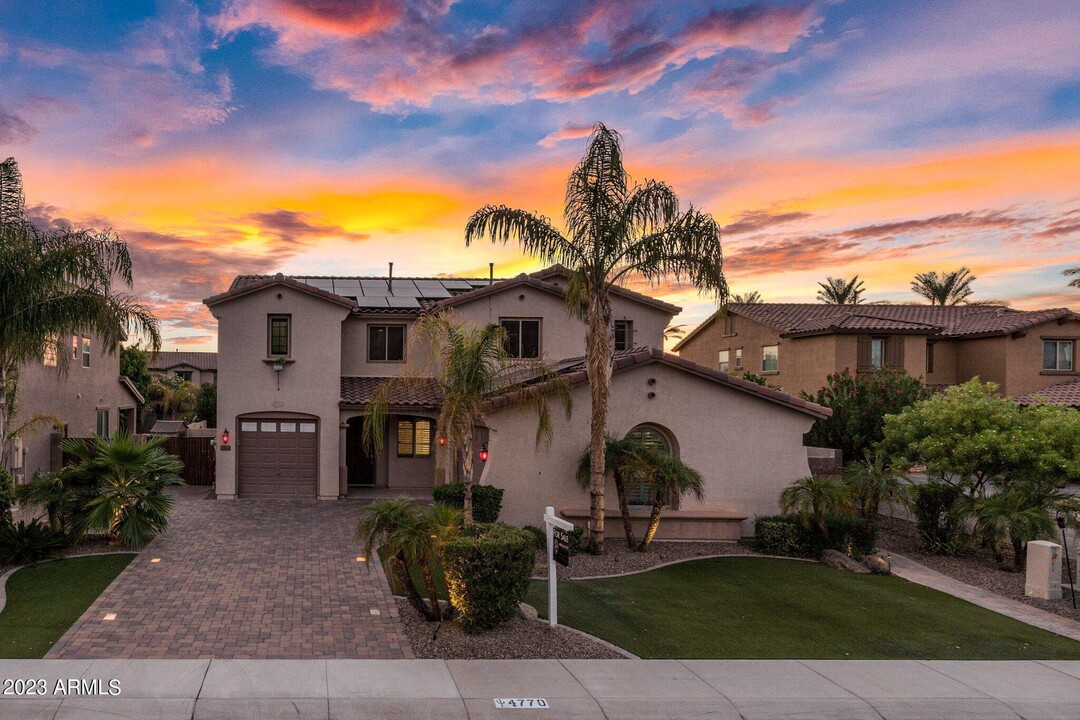 4770 S Cotton Ct in Chandler, AZ - Building Photo