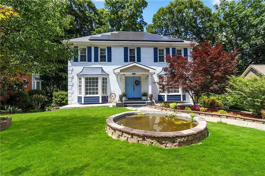 Room in House on Glenwhite Dr in Duluth, GA - Building Photo