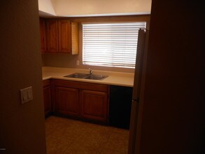 15402 N 28th St-Unit -119 in Phoenix, AZ - Building Photo - Building Photo