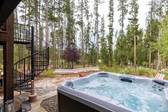 195 Marks Ln in Breckenridge, CO - Building Photo - Building Photo