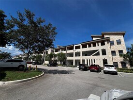 7925 NW 104th Ave in Doral, FL - Building Photo