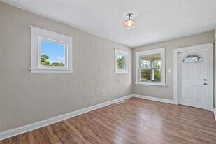 3316 Caroline St in St. Louis, MO - Building Photo