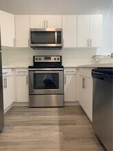 807 E 28th St in Hialeah, FL - Building Photo - Building Photo